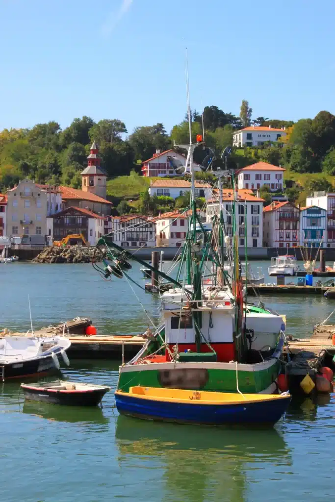 Port de Bayonne, proche de votre location de vacances